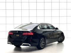 BMW i5 eDrive 35L Premium M Sport Package - ფოტო 15