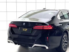 BMW i5 eDrive 35L Premium M Sport Package - ფოტო 20