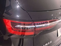 Volkswagen Viloran 380TSI Prestige - ფოტო 6