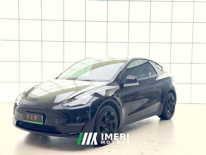 Tesla Model Y Facelift Long Range All-Wheel Drive