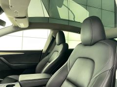 Tesla Model Y Standard Range RWD - ფოტო 15