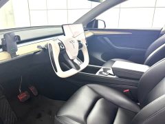 Tesla Model Y Rear-Wheel Drive - ფოტო 13