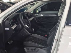 Volkswagen Tiguan L Outstanding Edition 330TSI Automatic Two-Wheel Drive R-Line Dragon Shine Edition - ფოტო 9