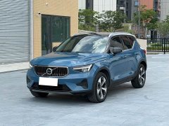 Volvo XC40 2023 B4 AWD Smart Remote Luxury Edition - ფოტო 1