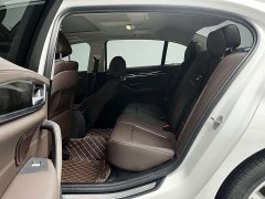 BMW 5 Series 525Li Luxury Package - ფოტო 10