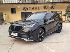 Toyota Crown Venza 2021 2.5L HEV AWD Luxury - ფოტო 1