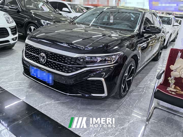 Volkswagen Passat 330TSI Starry Sky Elite - ავტომობილი ჩინეთიდან
