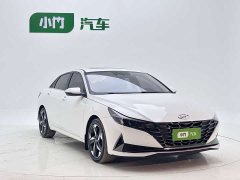 Hyundai Elantra 1.5L CVT Luxury - ფოტო 3
