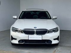 BMW 3 Series 320i M Sport Package - ფოტო 2