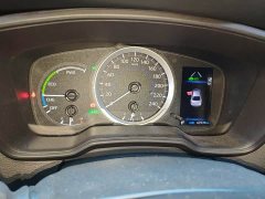 Toyota Corolla Hybrid 1.8H E-CVT Luxury - ფოტო 11