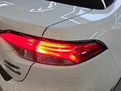Toyota Corolla Hybrid 1.8H E-CVT Luxury - ფოტო 15