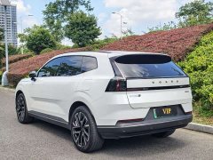 Volvo XC70 Plug-in Hybrid 2026 AWD Extended Range Plus - ფოტო 18