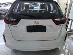 Honda Fit 1.5L CVT Trend Edition - ფოტო 6