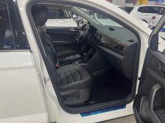 Volkswagen Touareg 2022 280TSI FWD Luxury Edition - ფოტო 14