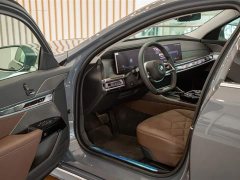 BMW 7 Series 2023 735Li Luxury Package - ფოტო 13