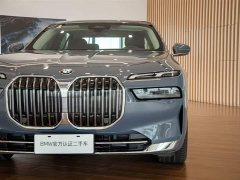 BMW 7 Series 2023 735Li Luxury Package - ფოტო 9