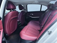 BMW 3 Series 320Li M Sport Package - ფოტო 18