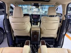 Toyota Alphard 2021 Hybrid 2.5L Luxury - ფოტო 14