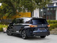 Toyota Grevias 2.5L Hybrid Flagship VIP Edition - ფოტო 4