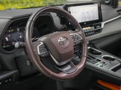Toyota Grevias 2.5L Hybrid Flagship VIP Edition - ფოტო 9