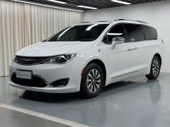 Dodge Caravan Chrysler Pacifica PHEV (Imported) 3.6L Plug-in Hybrid - photo 1