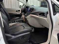 Dodge Caravan Chrysler Pacifica PHEV (Imported) 3.6L Plug-in Hybrid - photo 14