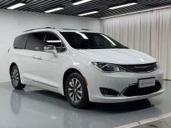 Dodge Caravan Chrysler Pacifica PHEV (Imported) 3.6L Plug-in Hybrid - photo 3
