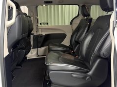 Dodge Caravan Chrysler Pacifica PHEV (Imported) 3.6L Plug-in Hybrid - photo 5