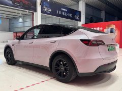 Tesla Model Y Rear-Wheel Drive - ფოტო 6