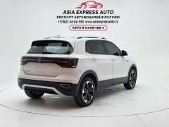 Volkswagen Touran 200TSI DSG Smart Connected Edition - ფოტო 4