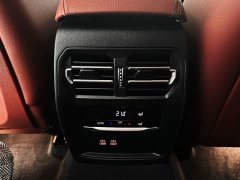 BMW 3 Series 320i M Sport Package - ფოტო 17