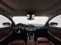 BMW 3 Series 320Li M Sport Package - ფოტო 10