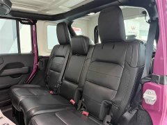Jeep Wrangler 2022 2.0T High Altitude Bahama Beach Pink Special Edition - ფოტო 9