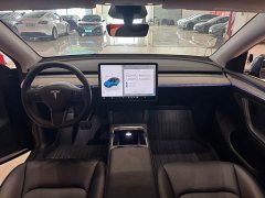 Tesla Model Y Rear-Wheel Drive - ფოტო 9
