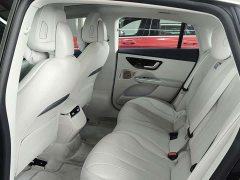 Mercedes-Benz EQE 500 4MATIC Pioneer Edition - ფოტო 10