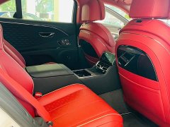 Bentley Flying Spur 2024 4.0T V8 Mulliner - ფოტო 19