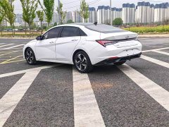 Hyundai Elantra 1.5L CVT GLX Elite - ფოტო 8