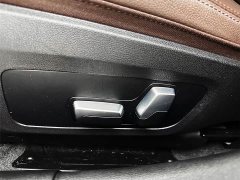 BMW 3 Series 320i M Sport Package - ფოტო 16