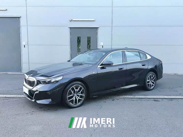 BMW i5 2024 eDrive 35L M Sport Package - ავტომობილი ჩინეთიდან