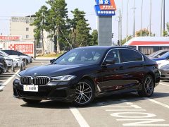 BMW 5 Series 525Li M Sport Package - ფოტო 1