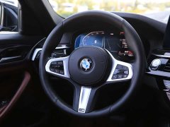 BMW 5 Series 525Li M Sport Package - ფოტო 5