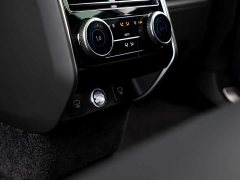 Land Rover Range Rover 2024 3.0 L6 400PS Genesis Extended Edition - ფოტო 15