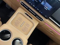 Voyah Lantu Dreamchaser PHEV AWD Luxury Qiankun Edition - ფოტო 13