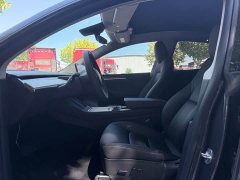 Tesla Model Y Rear-Wheel Drive - ფოტო 10