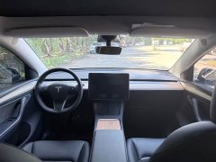 Tesla Model Y Rear-Wheel Drive - ფოტო 7