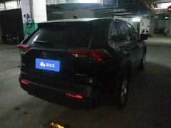 Toyota RAV4 2023 2.0L CVT FWD Urban Edition - ფოტო 3
