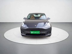 Tesla Model Y Rear-Wheel Drive - ფოტო 2