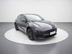 Tesla Model Y Rear-Wheel Drive - ფოტო 3