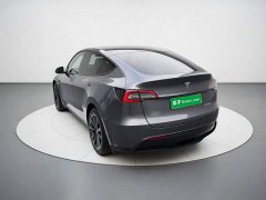 Tesla Model Y Rear-Wheel Drive - ფოტო 4