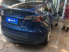 Tesla Model Y Long Range All-Wheel Drive - ფოტო 3